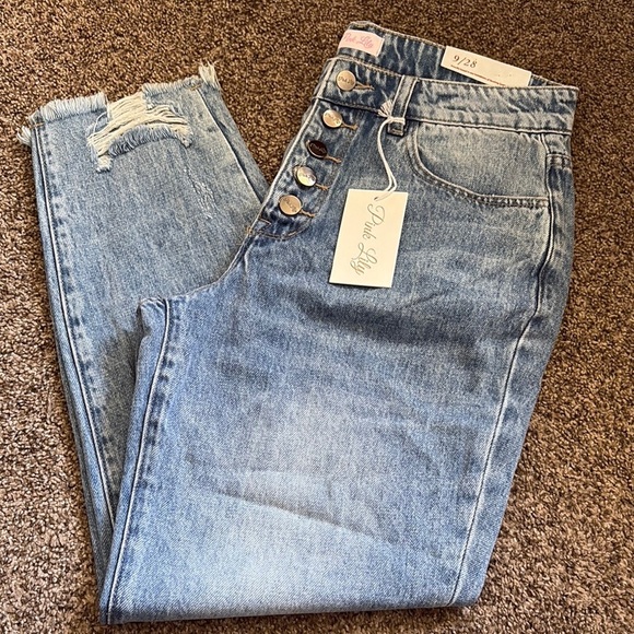 Pink Lily Denim - NWT Pink Lily Distressed Jeans